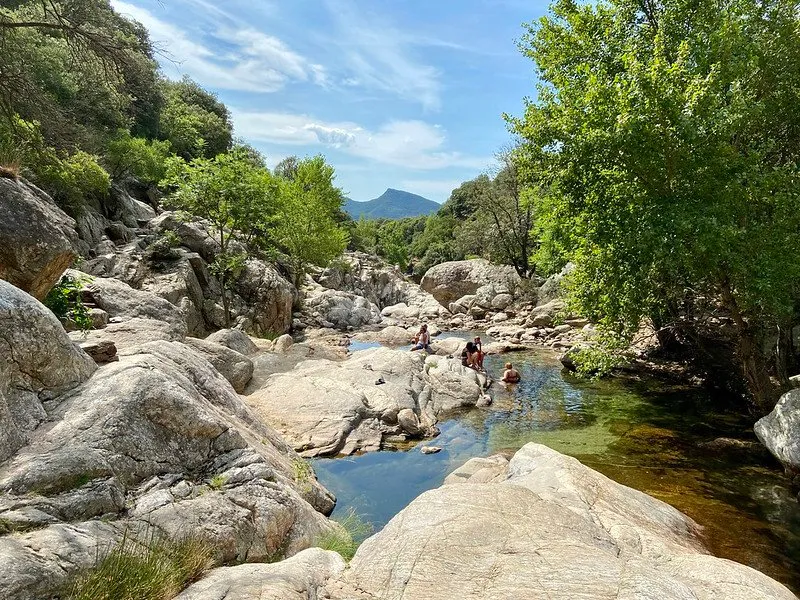 People swimming in the Gorges d'Héric