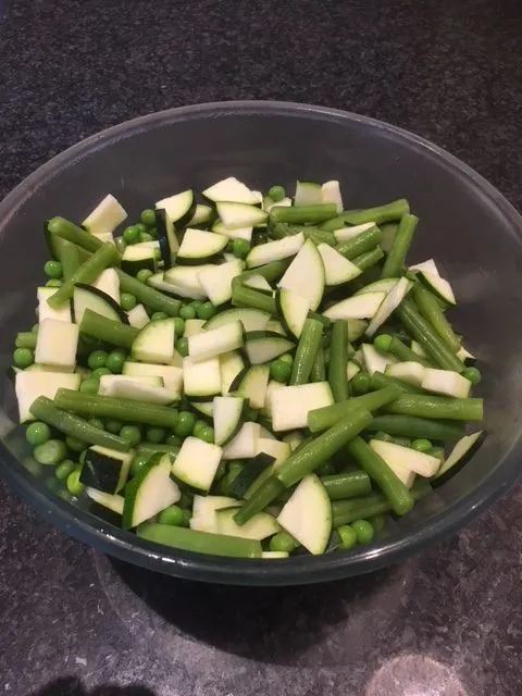 Prepped Veg For Salmon en Filo 