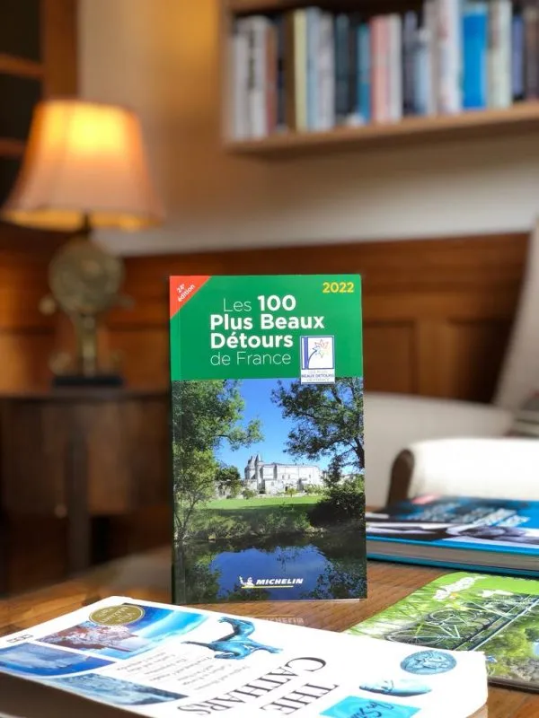 Bibliothèque Villa de Mazamet PLus Beaux Détours de France