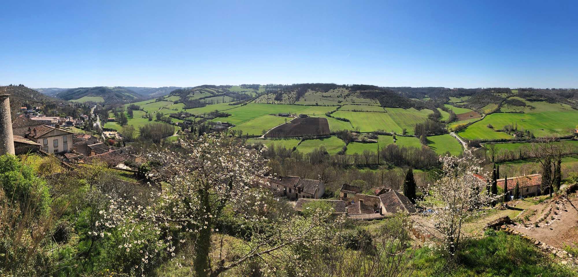 Panoramic view from Cordes sur Ciel